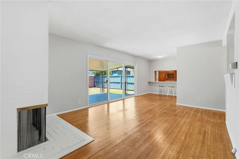 12292 Bluebell Garden Grove, CA 92840