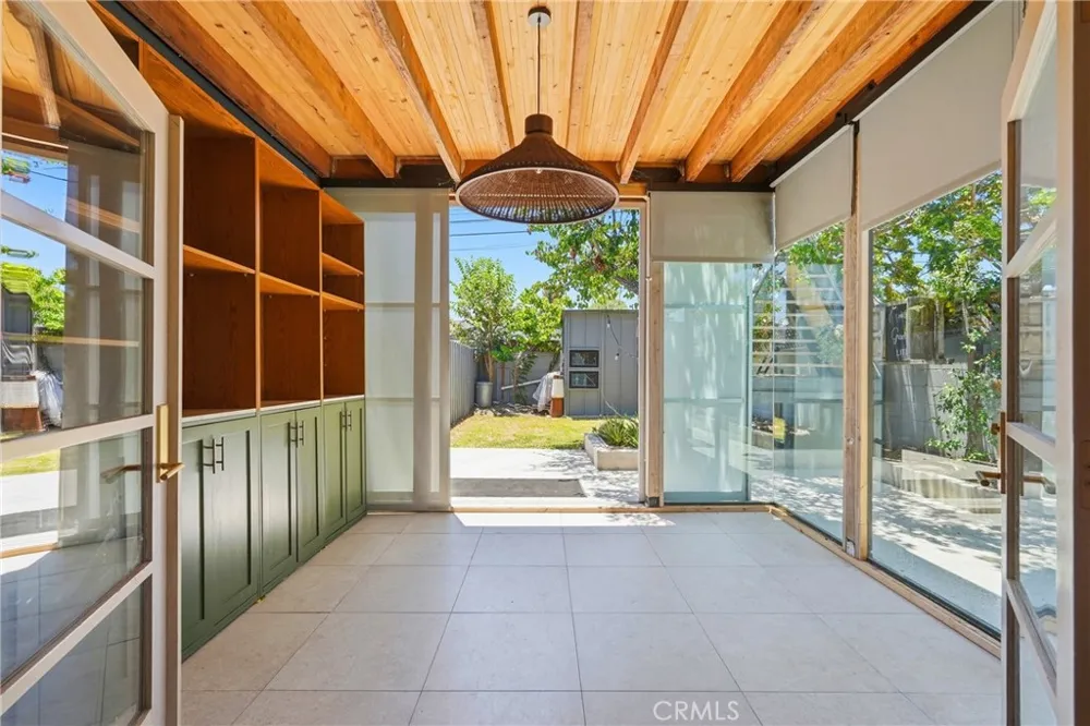 12292 Bluebell Garden Grove, CA 92840