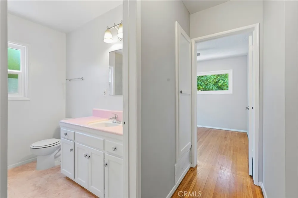 12292 Bluebell Garden Grove, CA 92840