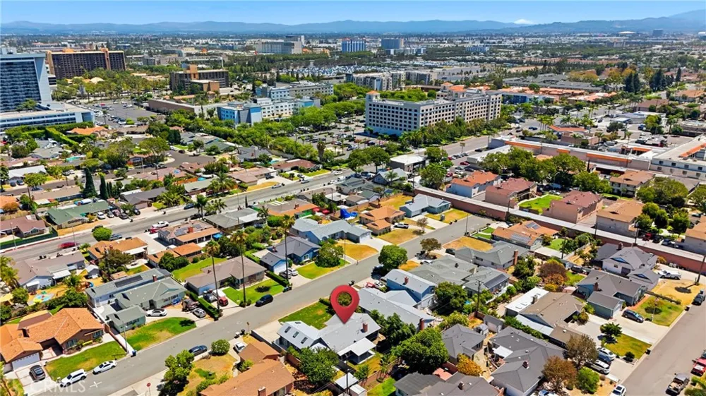 12292 Bluebell Garden Grove, CA 92840