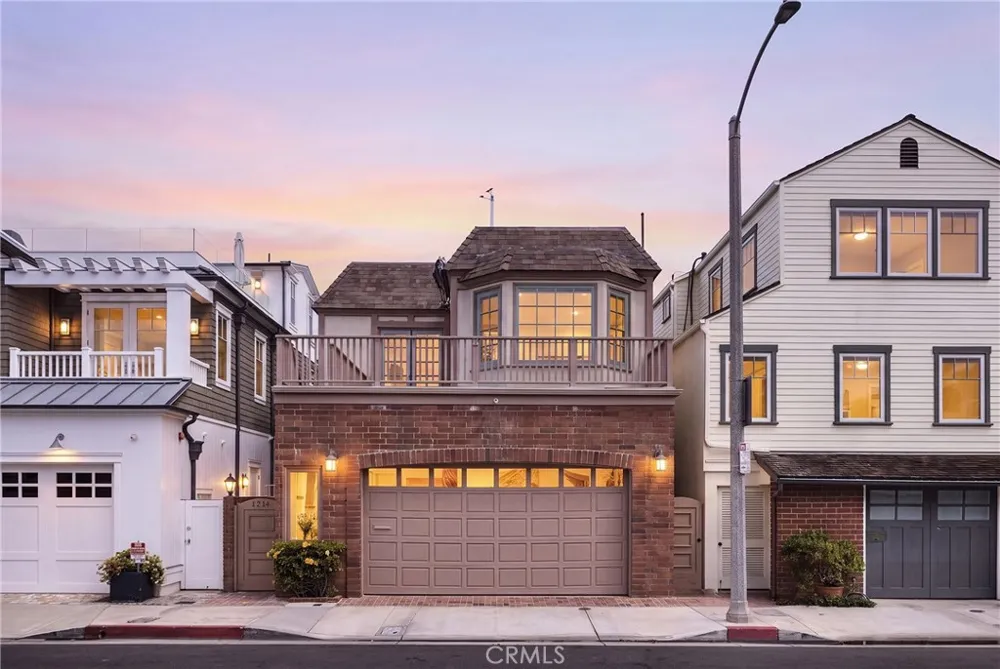 1214 E Balboa Boulevard Newport Beach, CA 92661