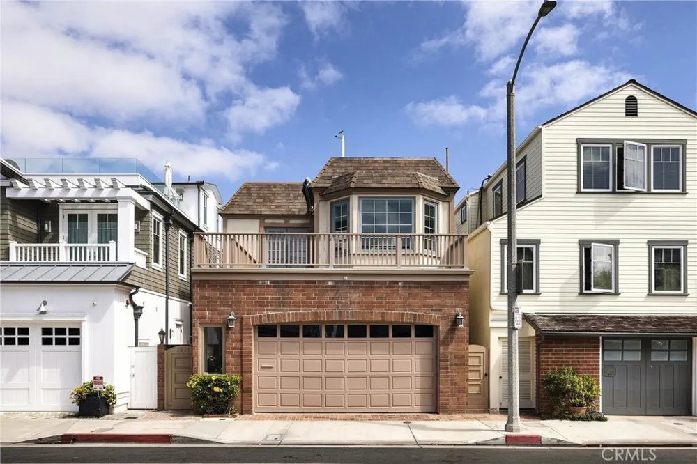 1214 E Balboa Boulevard Newport Beach, CA 92661