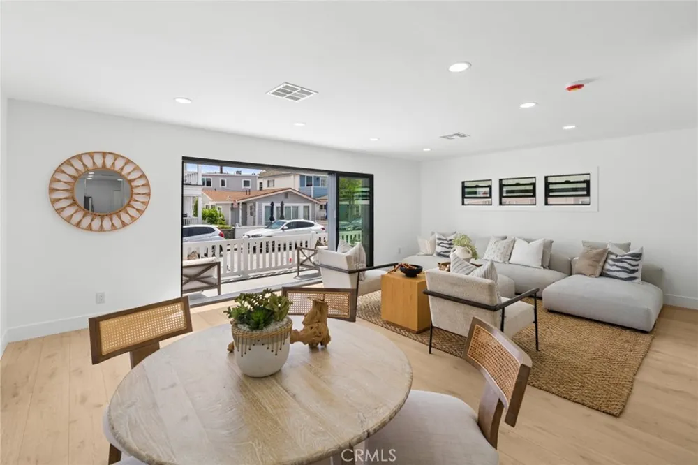 121 Marine Avenue Newport Beach, CA 92662
