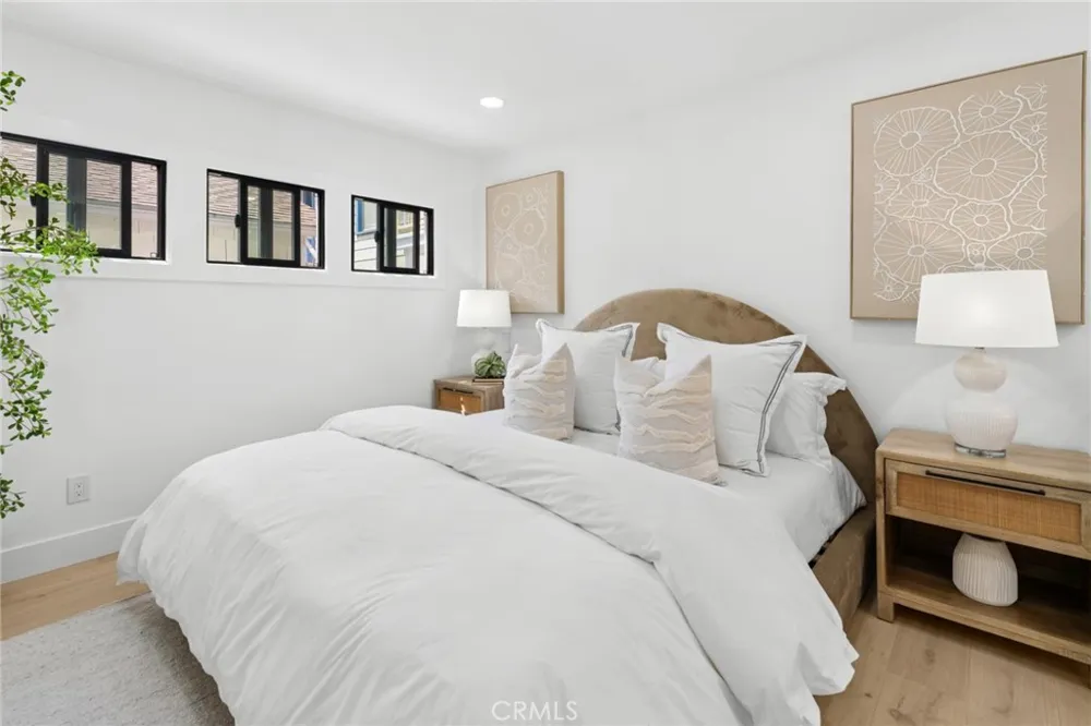 121 Marine Avenue Newport Beach, CA 92662