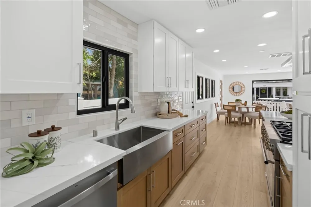 121 Marine Avenue Newport Beach, CA 92662