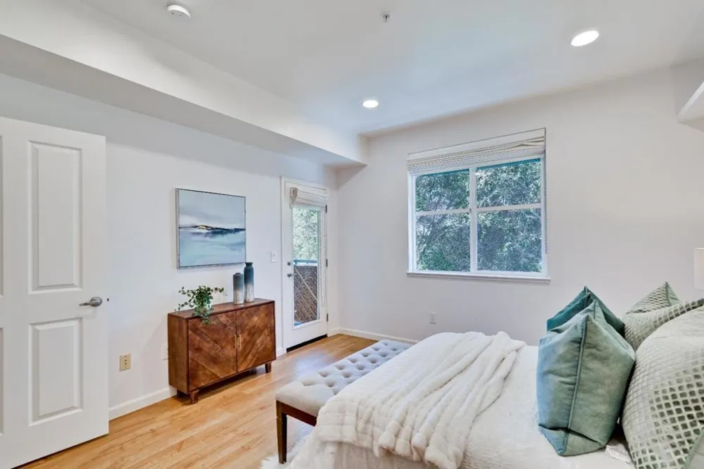 1982 W Bayshore Road #224 East Palo Alto, CA 94303
