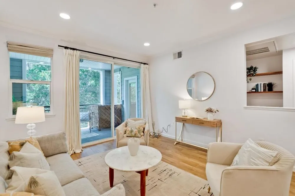 1982 W Bayshore Road #224 East Palo Alto, CA 94303