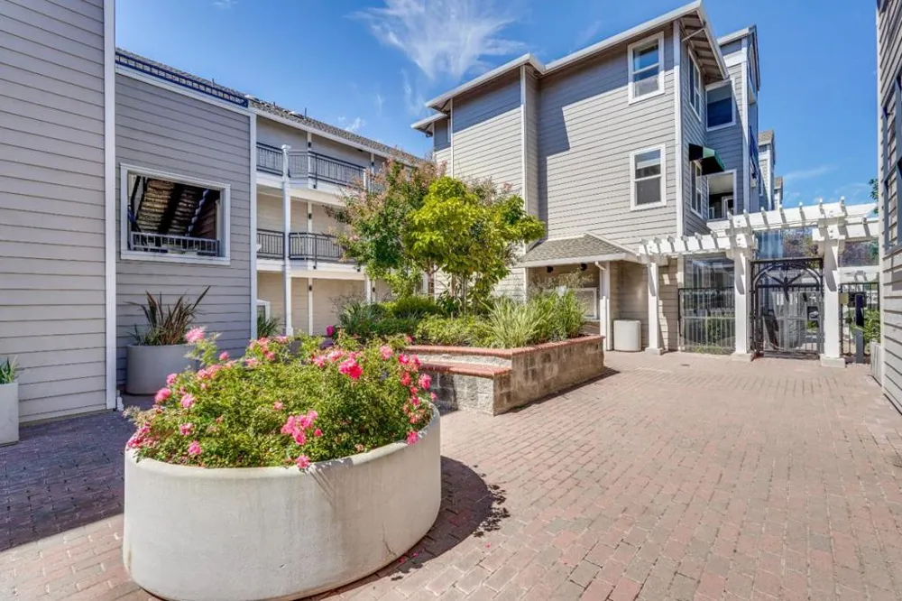 1982 W Bayshore Road #224 East Palo Alto, CA 94303