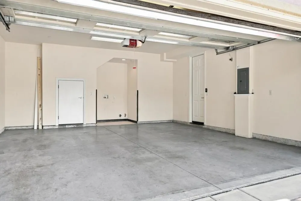 1913 Vida Court Mountain View, CA 94043