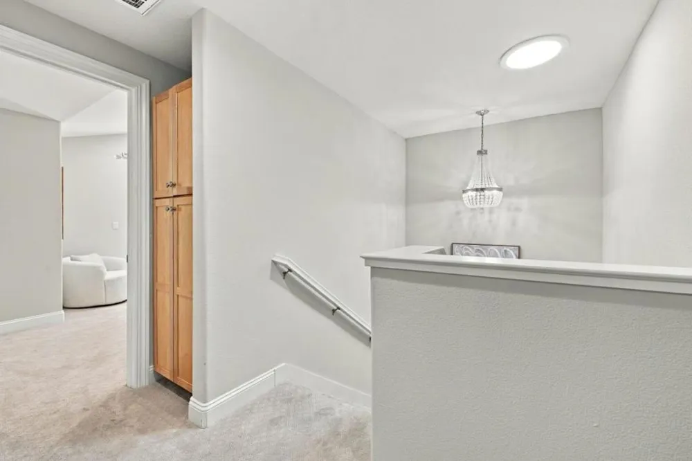 1913 Vida Court Mountain View, CA 94043