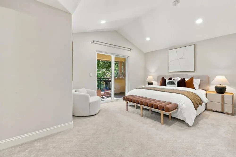 1913 Vida Court Mountain View, CA 94043