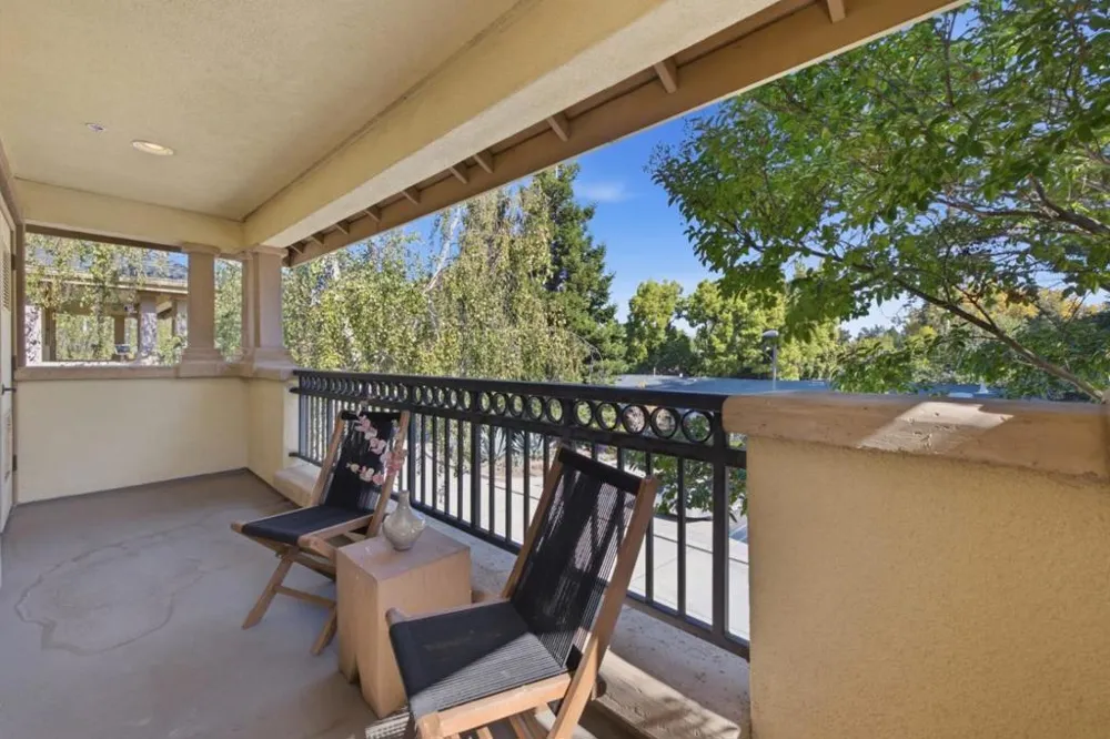 1913 Vida Court Mountain View, CA 94043