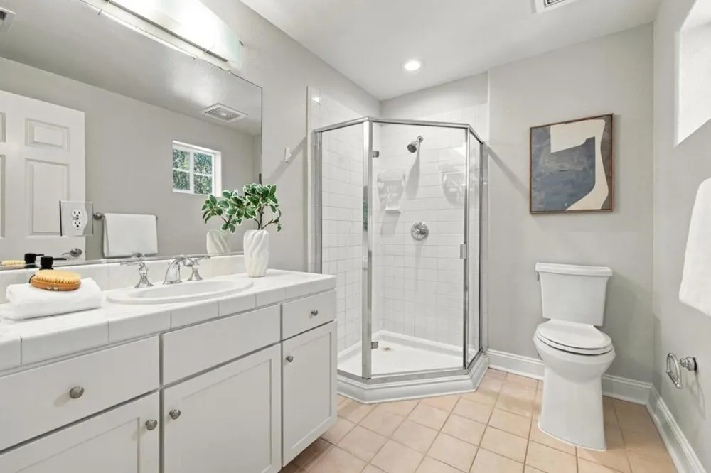 1913 Vida Court Mountain View, CA 94043