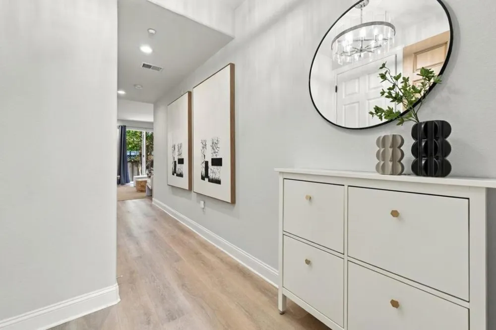 1913 Vida Court Mountain View, CA 94043
