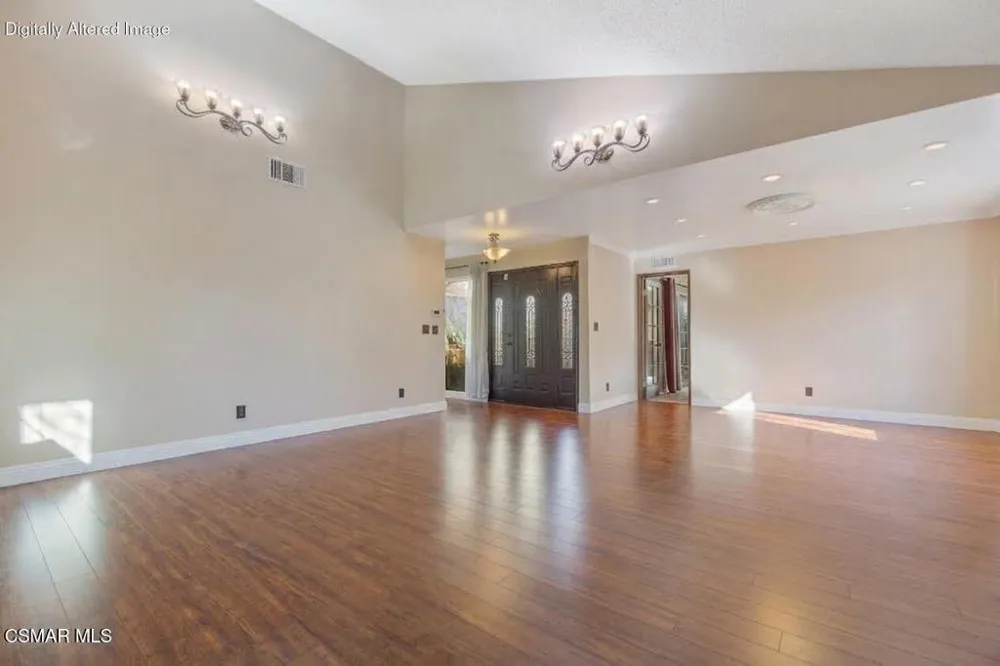8353 Lurline Avenue Winnetka, CA 91306