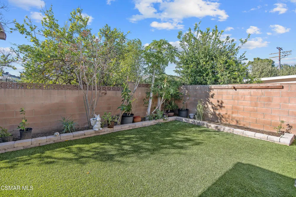 8353 Lurline Avenue Winnetka, CA 91306
