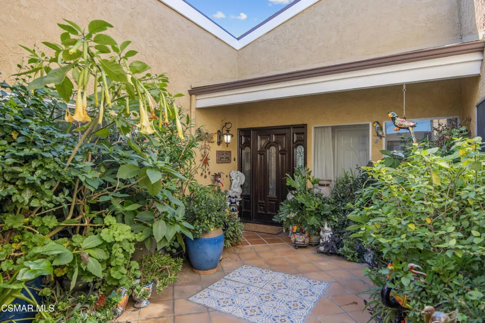 8353 Lurline Avenue Winnetka, CA 91306