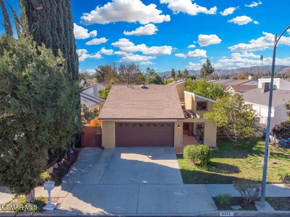 8353 Lurline Avenue Winnetka, CA 91306