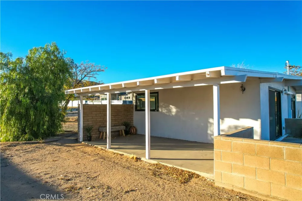 4727 Avenida La Flora Desierta Joshua Tree, CA 92252
