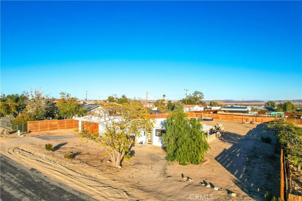 4727 Avenida La Flora Desierta Joshua Tree, CA 92252