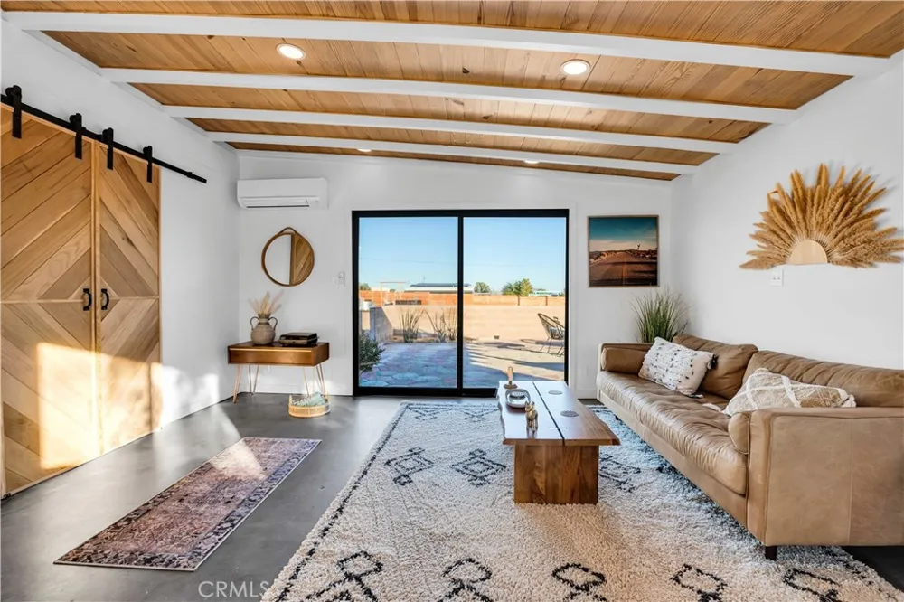4727 Avenida La Flora Desierta Joshua Tree, CA 92252