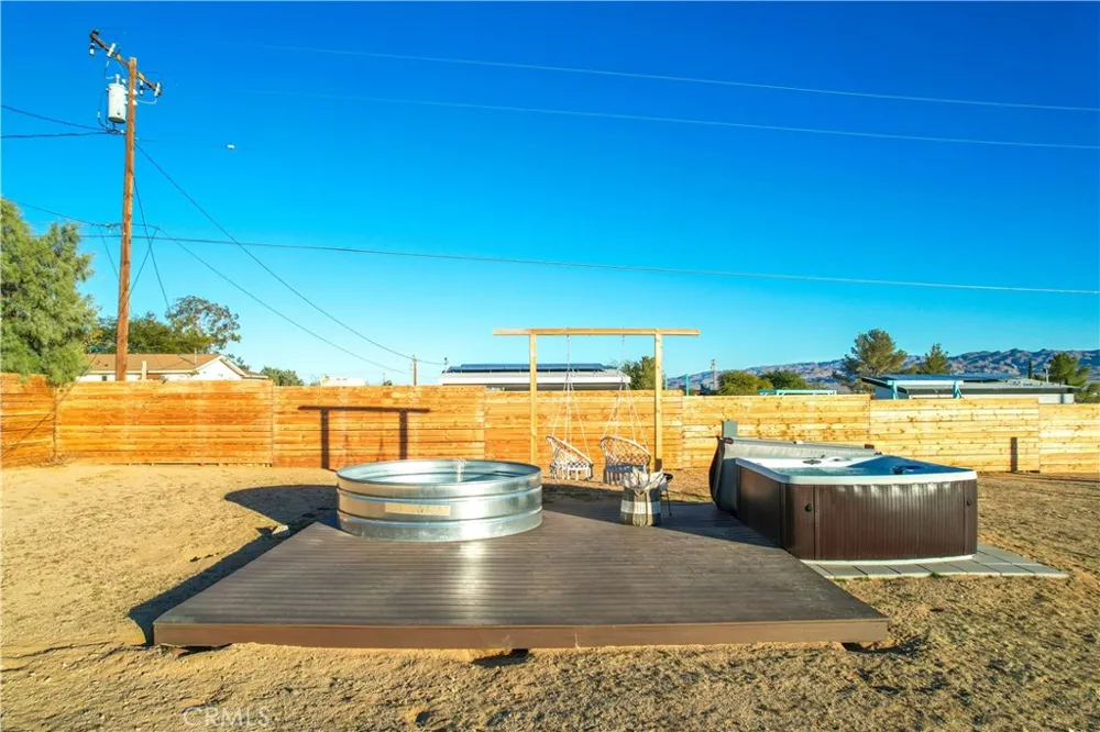 4727 Avenida La Flora Desierta Joshua Tree, CA 92252