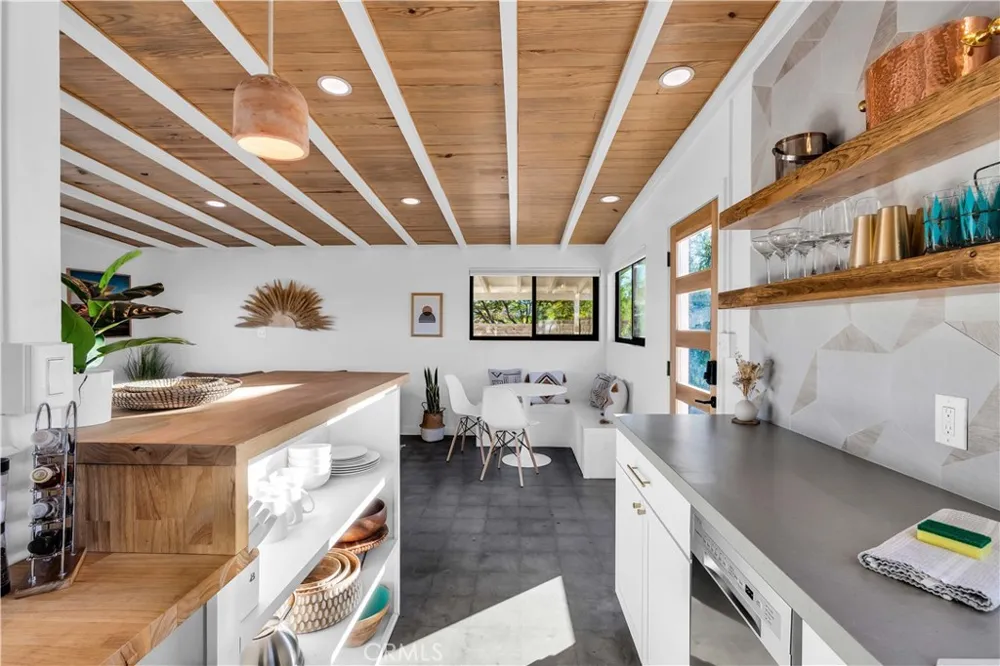 4727 Avenida La Flora Desierta Joshua Tree, CA 92252