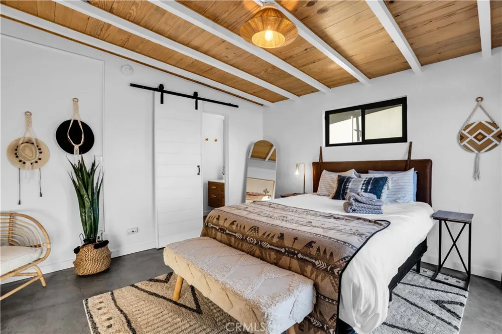 4727 Avenida La Flora Desierta Joshua Tree, CA 92252