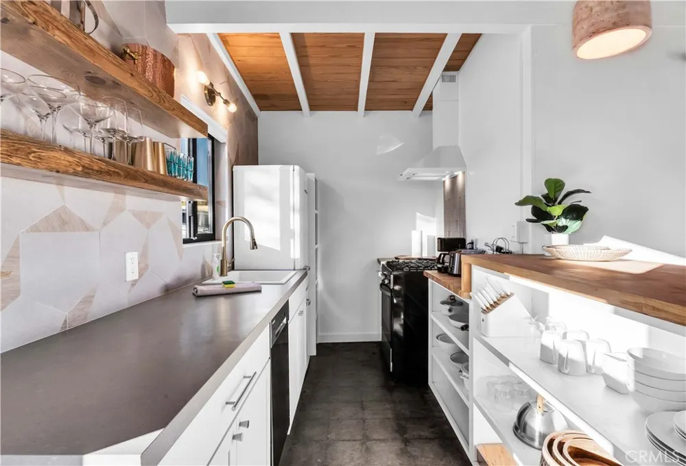 4727 Avenida La Flora Desierta Joshua Tree, CA 92252