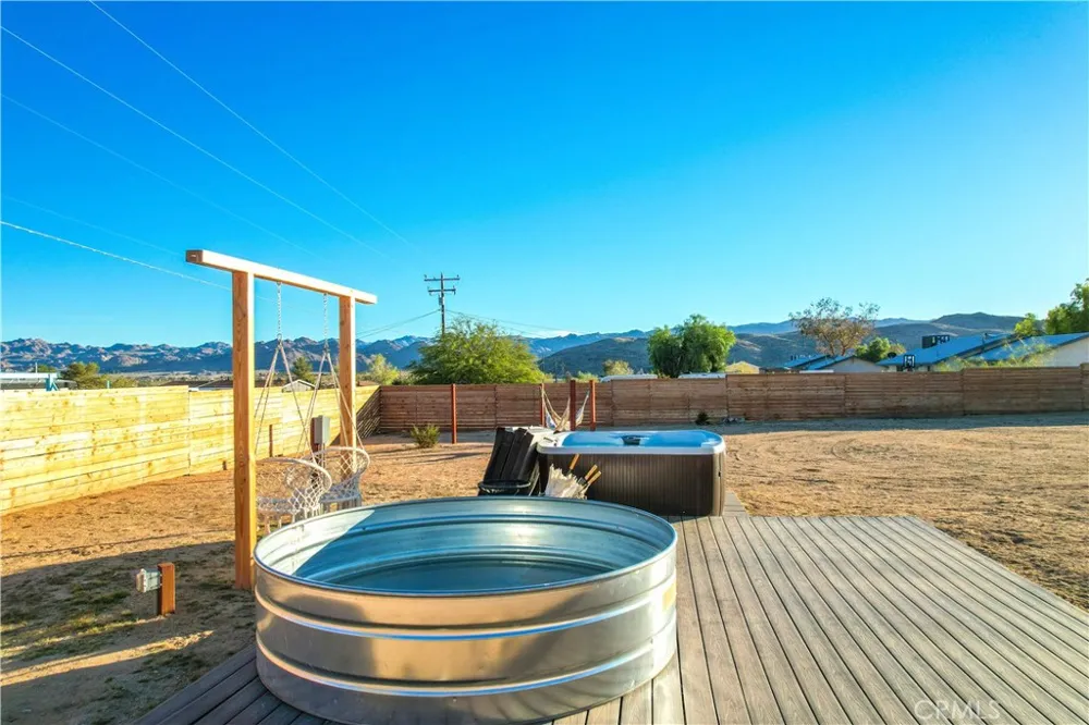4727 Avenida La Flora Desierta Joshua Tree, CA 92252
