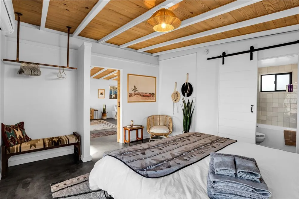 4727 Avenida La Flora Desierta Joshua Tree, CA 92252