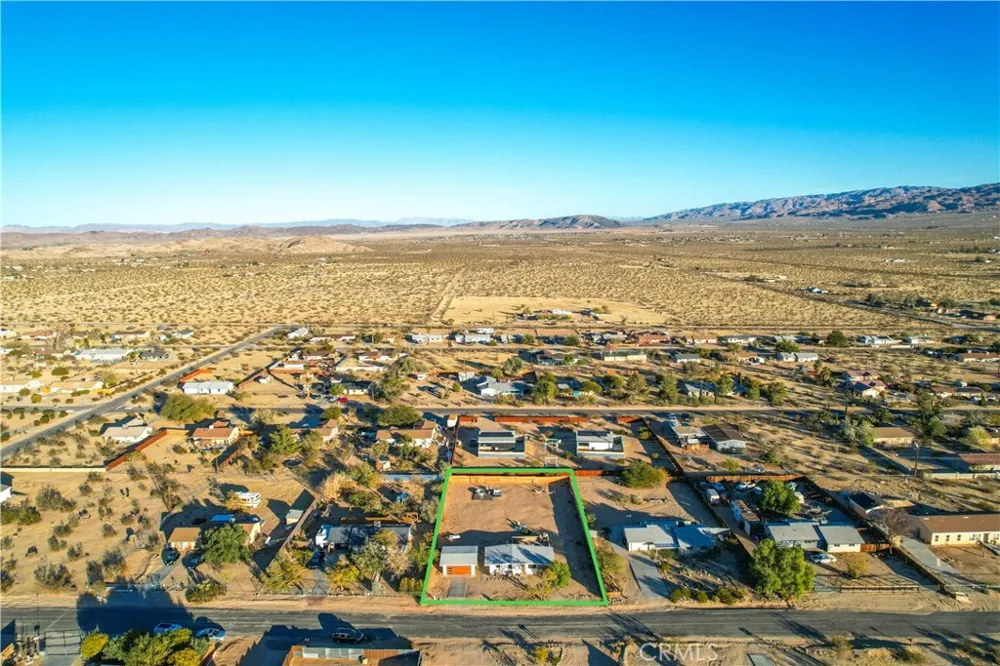 4727 Avenida La Flora Desierta Joshua Tree, CA 92252