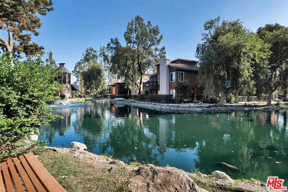 8106 Summertime Lane Culver City, CA 90230