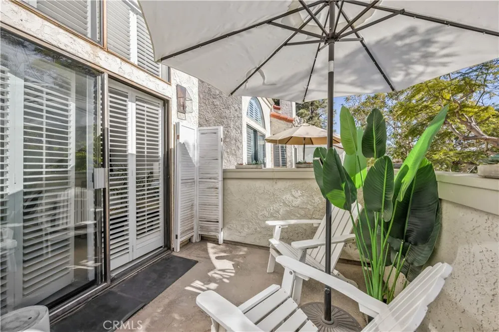 5101 Tortuga Drive #205 Huntington Beach, CA 92649