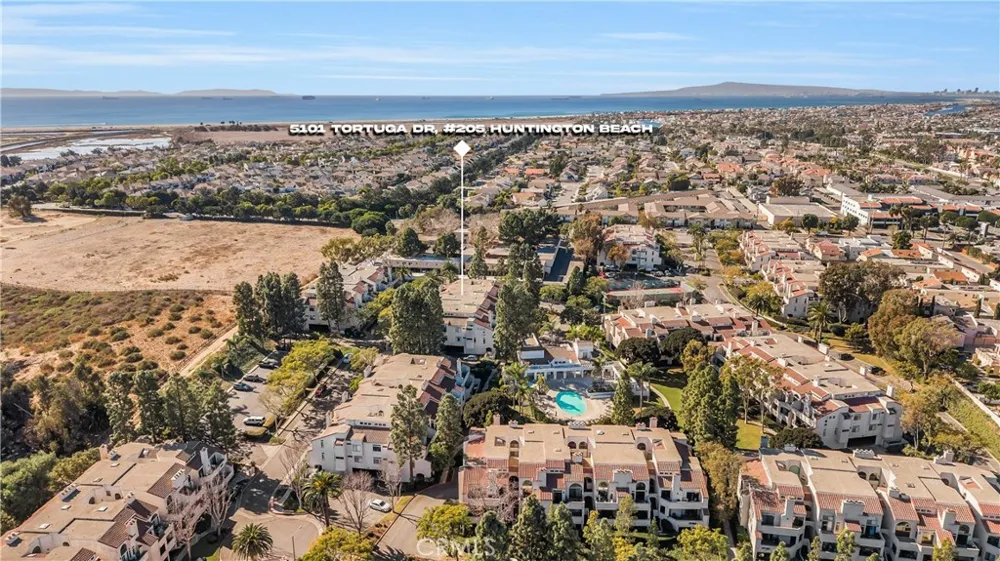 5101 Tortuga Drive #205 Huntington Beach, CA 92649