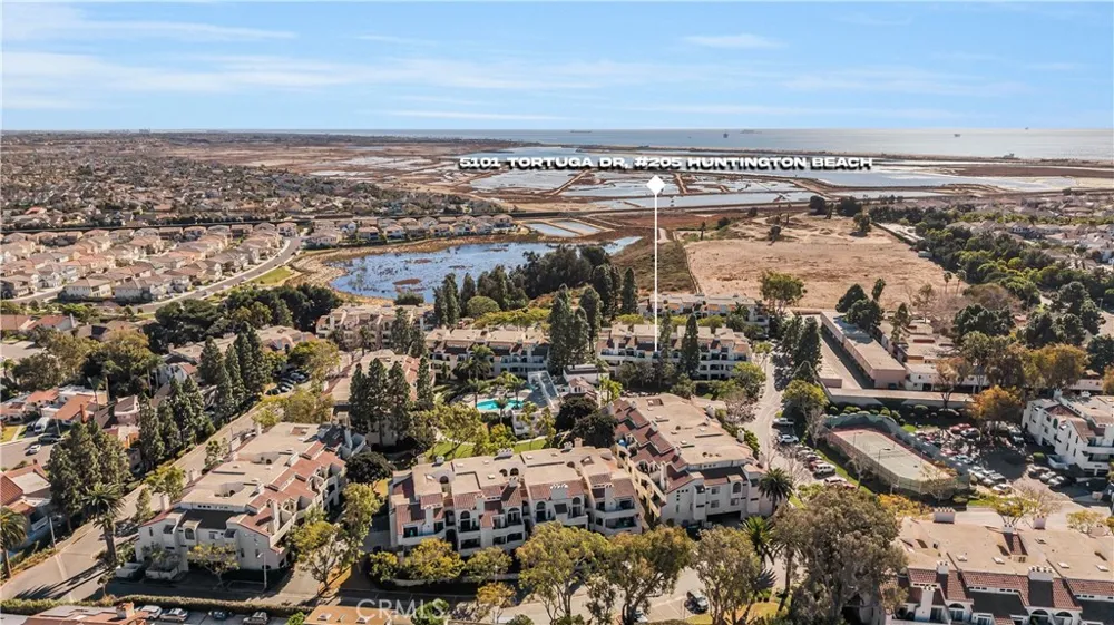 5101 Tortuga Drive #205 Huntington Beach, CA 92649