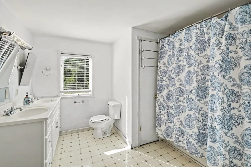 10010 S Osborn Avenue Bridgeton Township, MI 49412