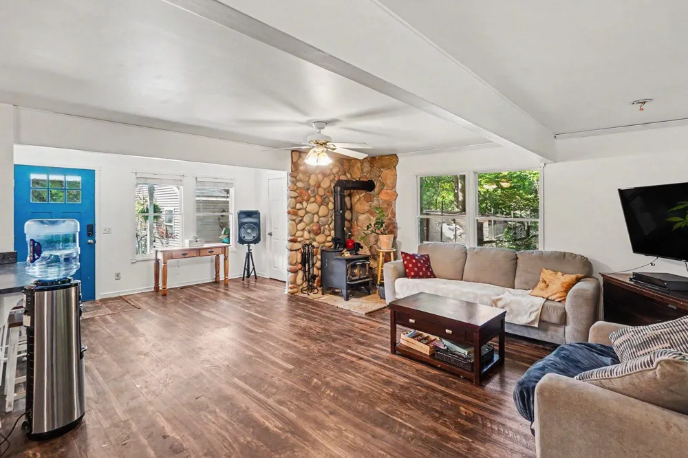 10010 S Osborn Avenue Bridgeton Township, MI 49412