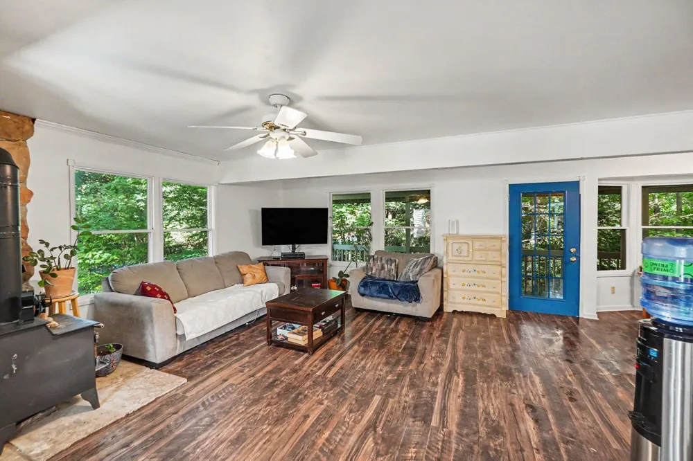 10010 S Osborn Avenue Bridgeton Township, MI 49412