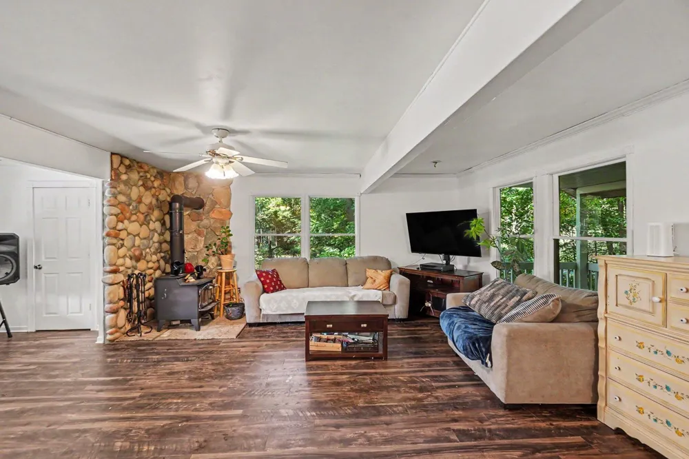 10010 S Osborn Avenue Bridgeton Township, MI 49412