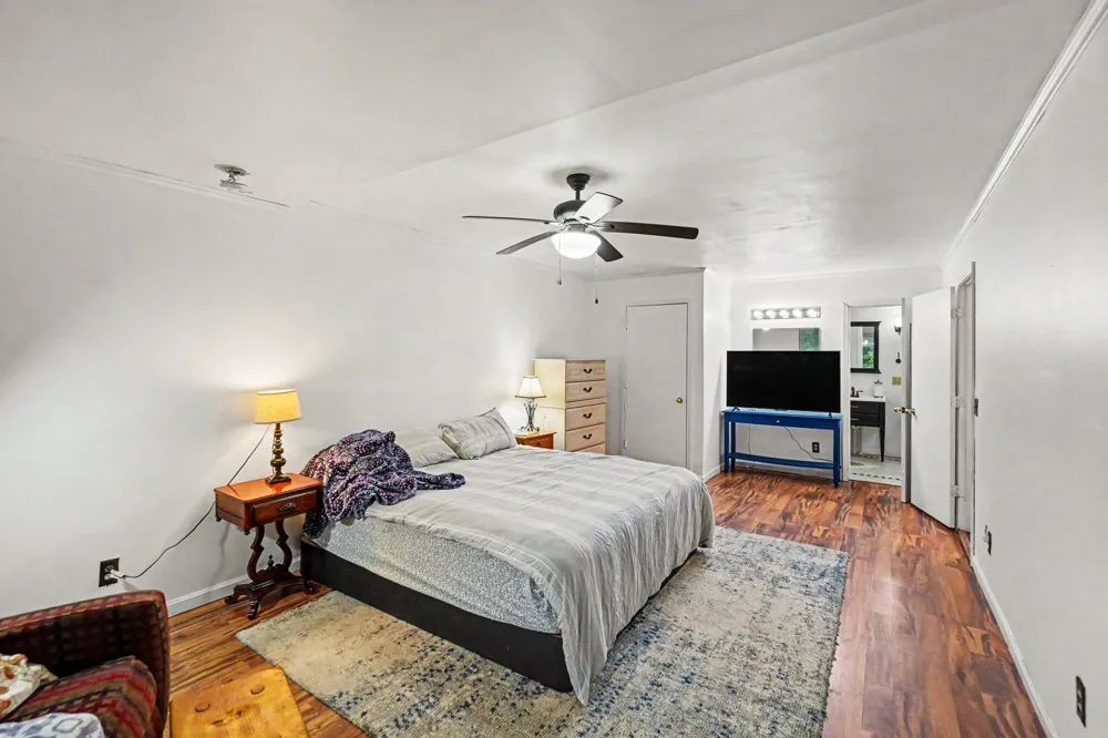 10010 S Osborn Avenue Bridgeton Township, MI 49412