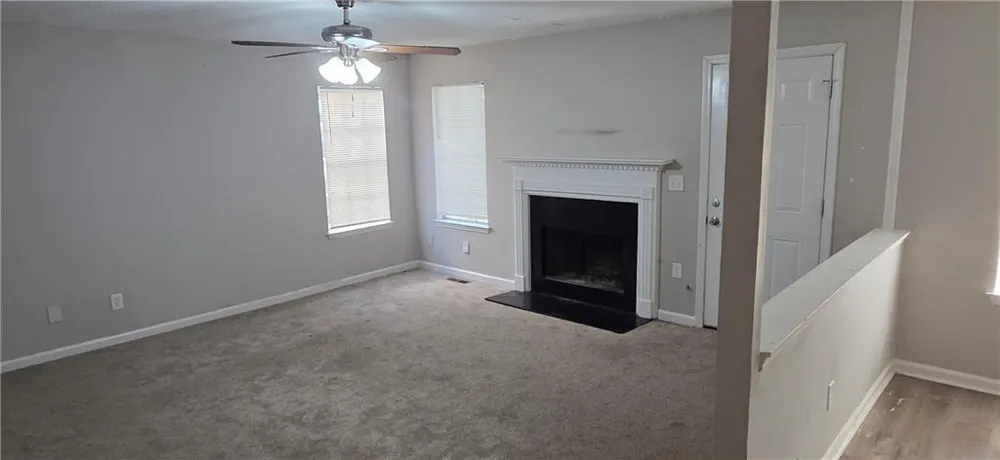 6260 Phillips Lake Way Lithonia, GA 30058