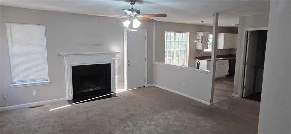 6260 Phillips Lake Way Lithonia, GA 30058