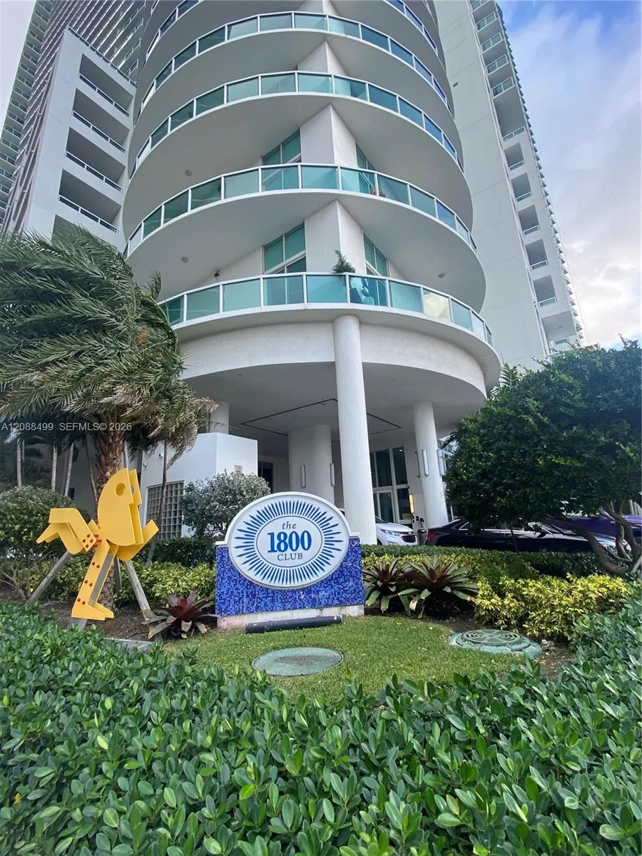 1800 Bayshore Dr #1608 Miami, FL 33132