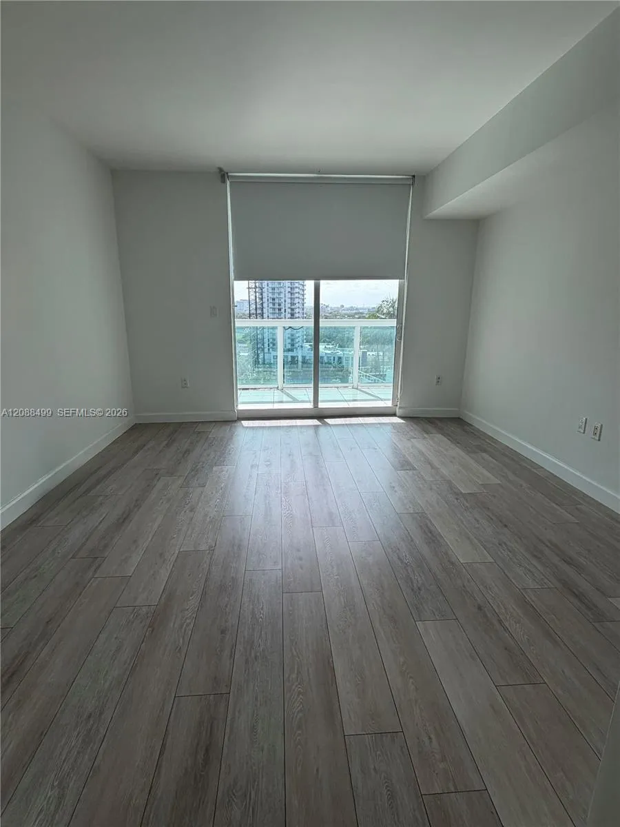 1800 Bayshore Dr #1608 Miami, FL 33132