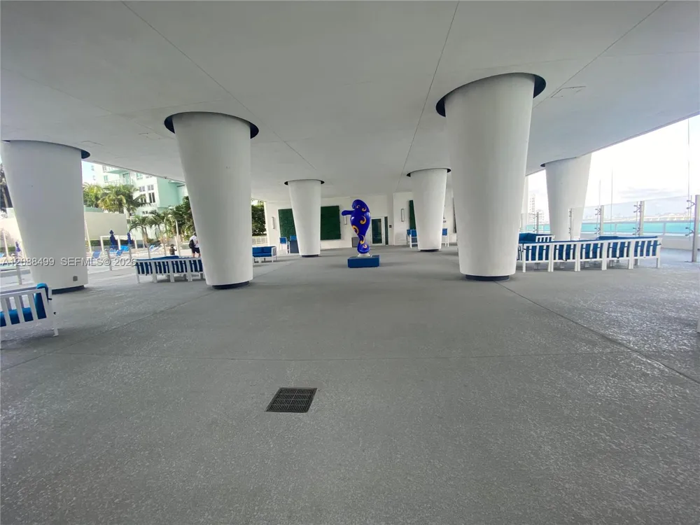 1800 Bayshore Dr #1608 Miami, FL 33132