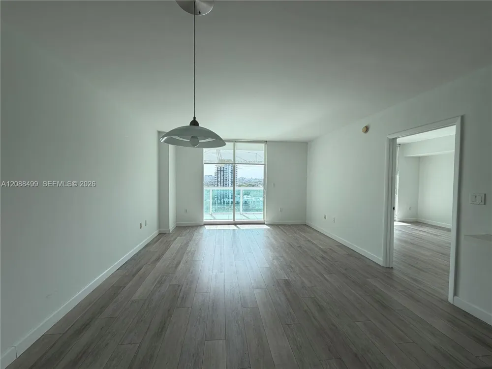 1800 Bayshore Dr #1608 Miami, FL 33132