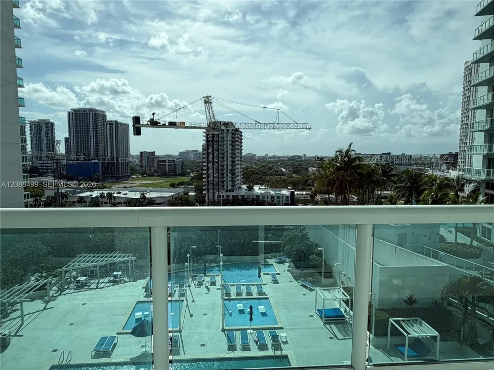 1800 Bayshore Dr #1608 Miami, FL 33132