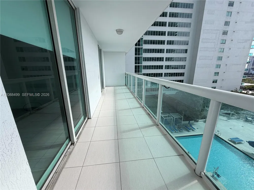 1800 Bayshore Dr #1608 Miami, FL 33132