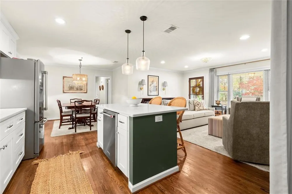 3834 Cherrydale Lane SE Smyrna, GA 30082